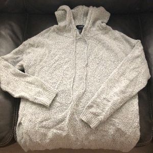 Stretchy soft sweater!